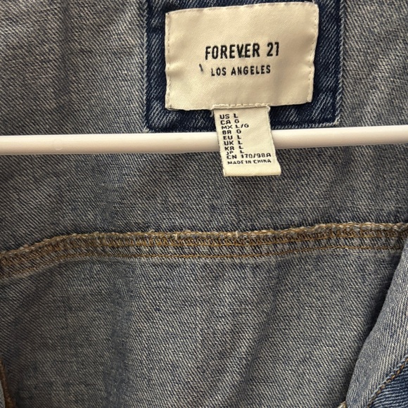 Cropped Classic Blue Denim Jacket - Picture 3 of 3